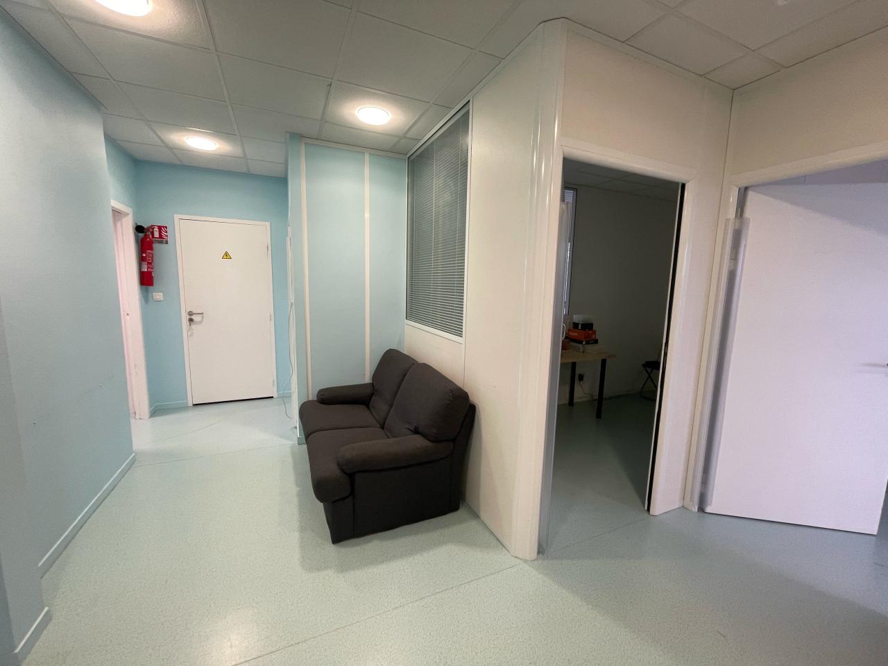 Bureau Saint-Grégoire 105m² Location bureau Saint-Grégoire Ille-et-Vilaine OLBUR2427626 3